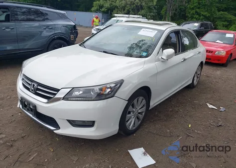 2014 Honda Accord Touring z USA, uszkodzony, nr VIN 1HGCR3F91EA007567